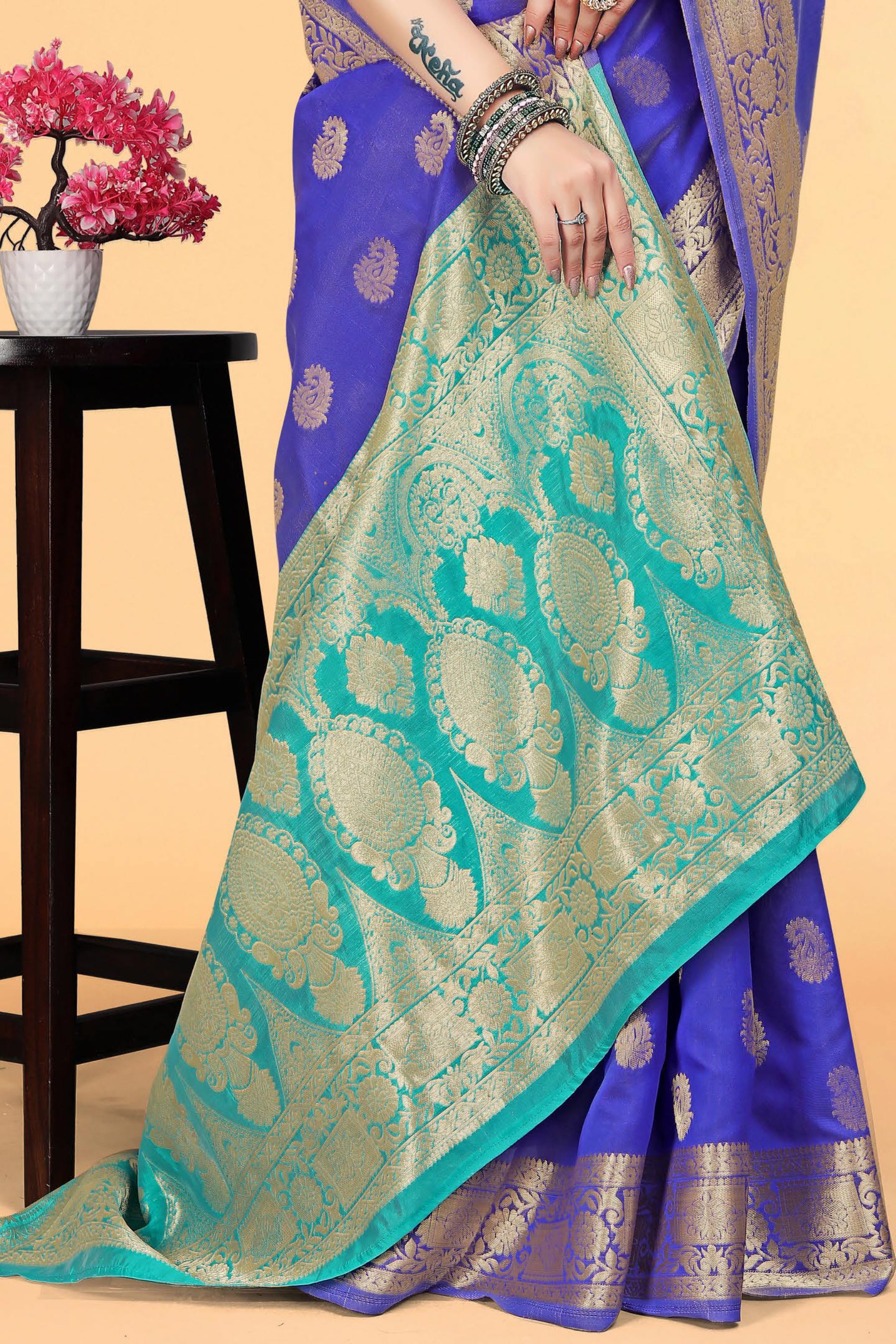 Woven Kanjivaram Dupion Silk Saree