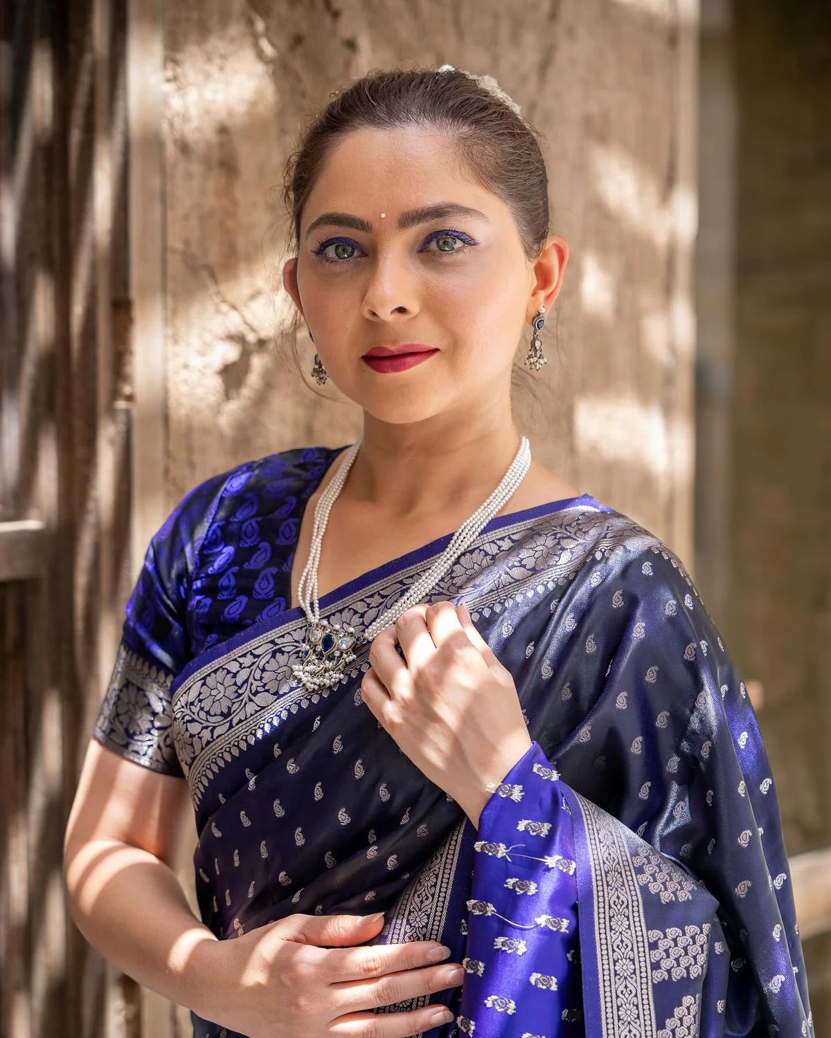 Banarasi Woven Saree with Contrast Border