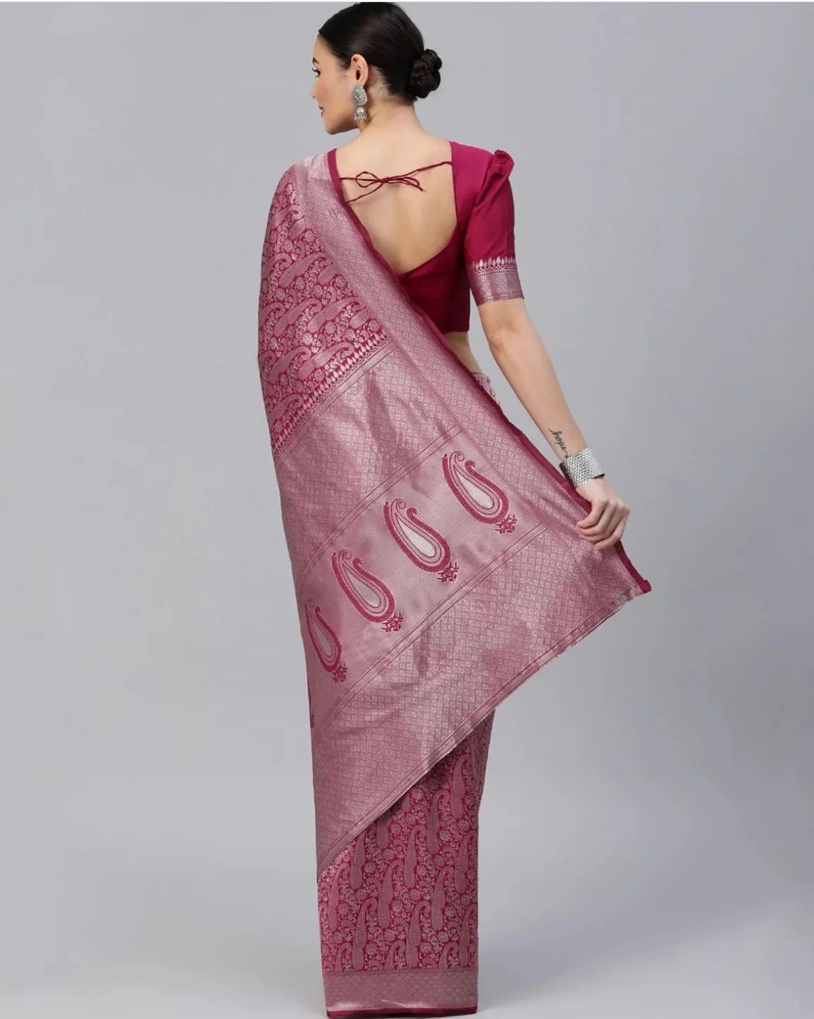 Women's Banarasi Silk Saree With Blouse Piece