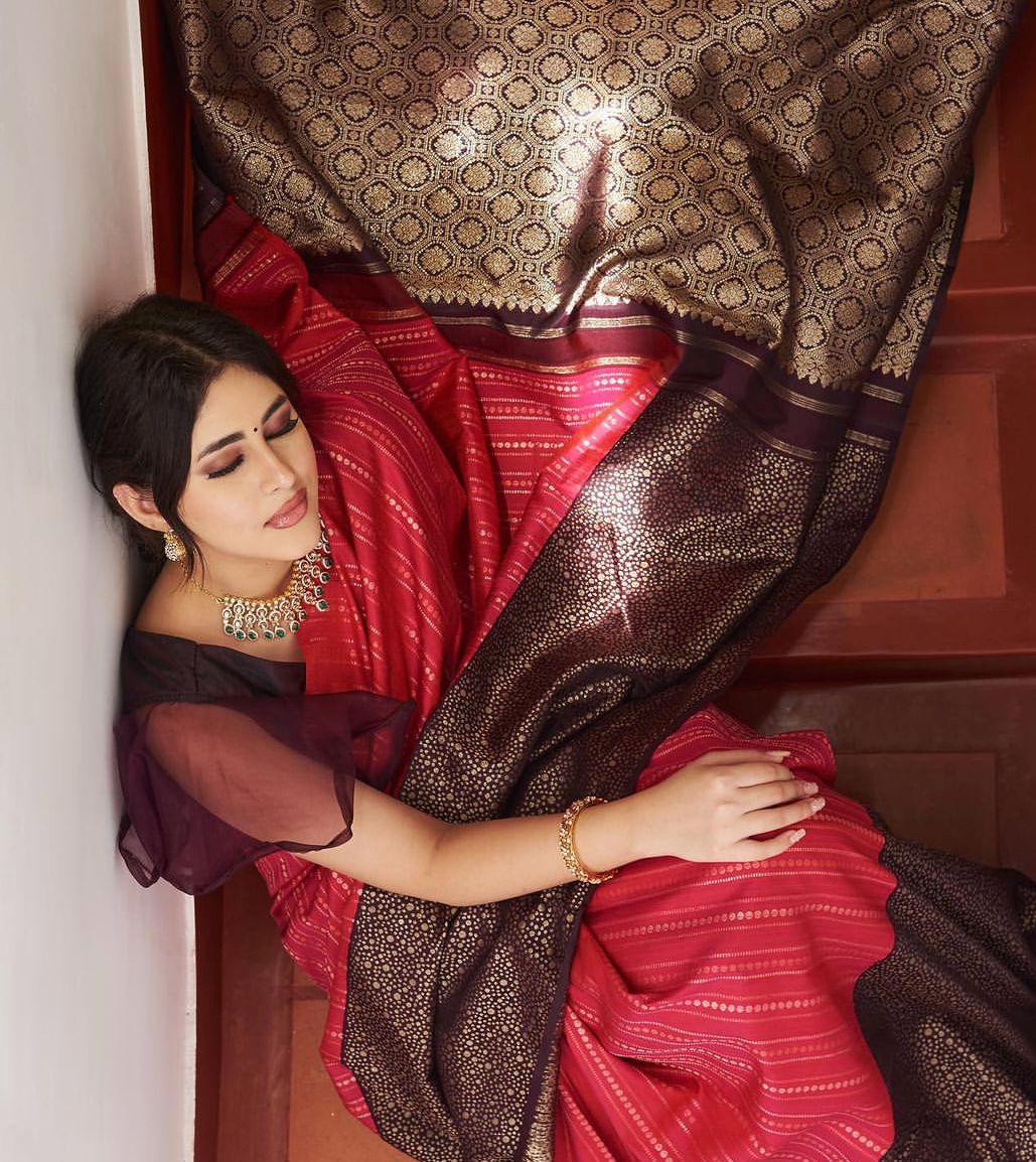 Wedani Pink Kanjivaram Silk Saree with Blouse Piece