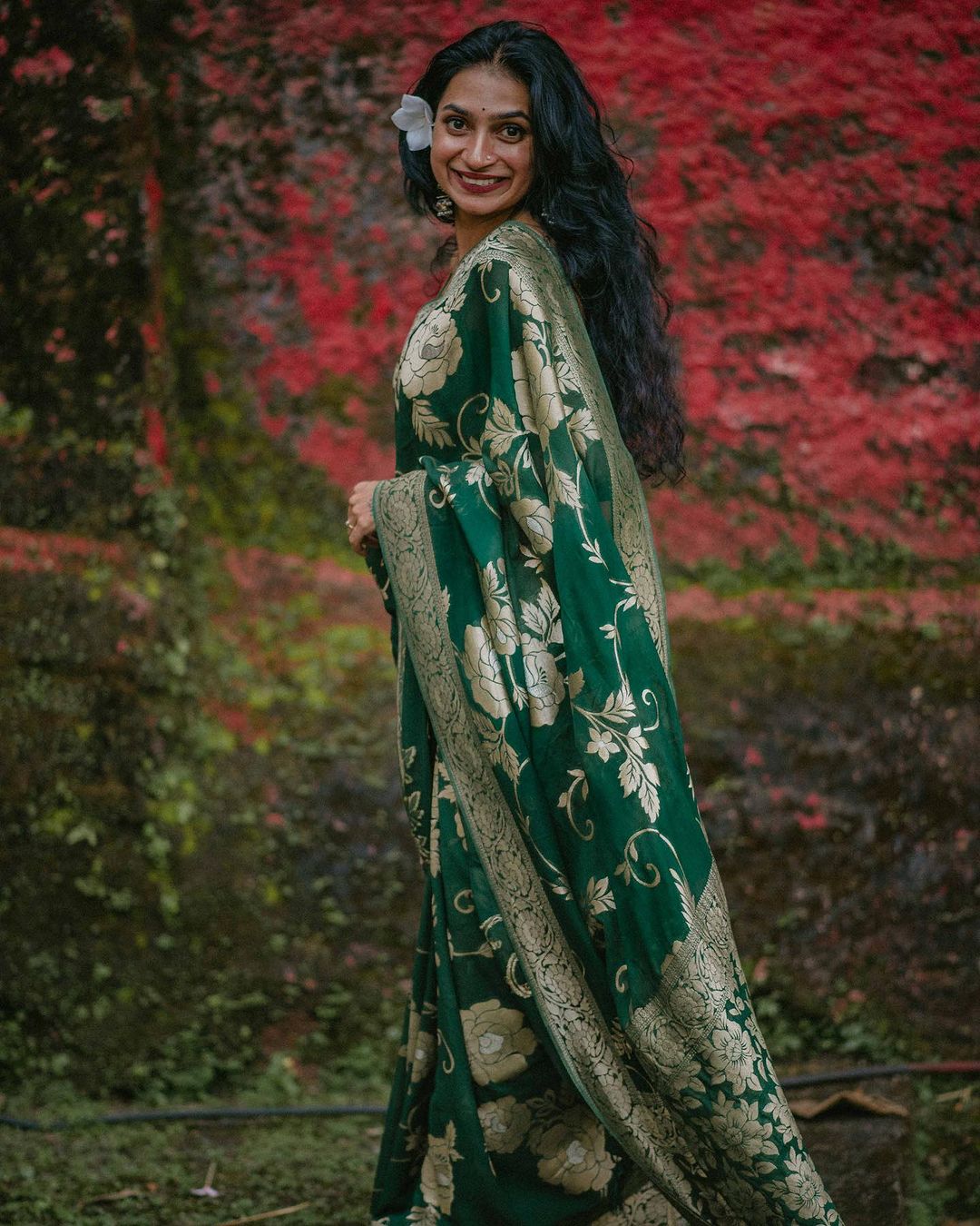 Green Woven Silk Saree With Blouse