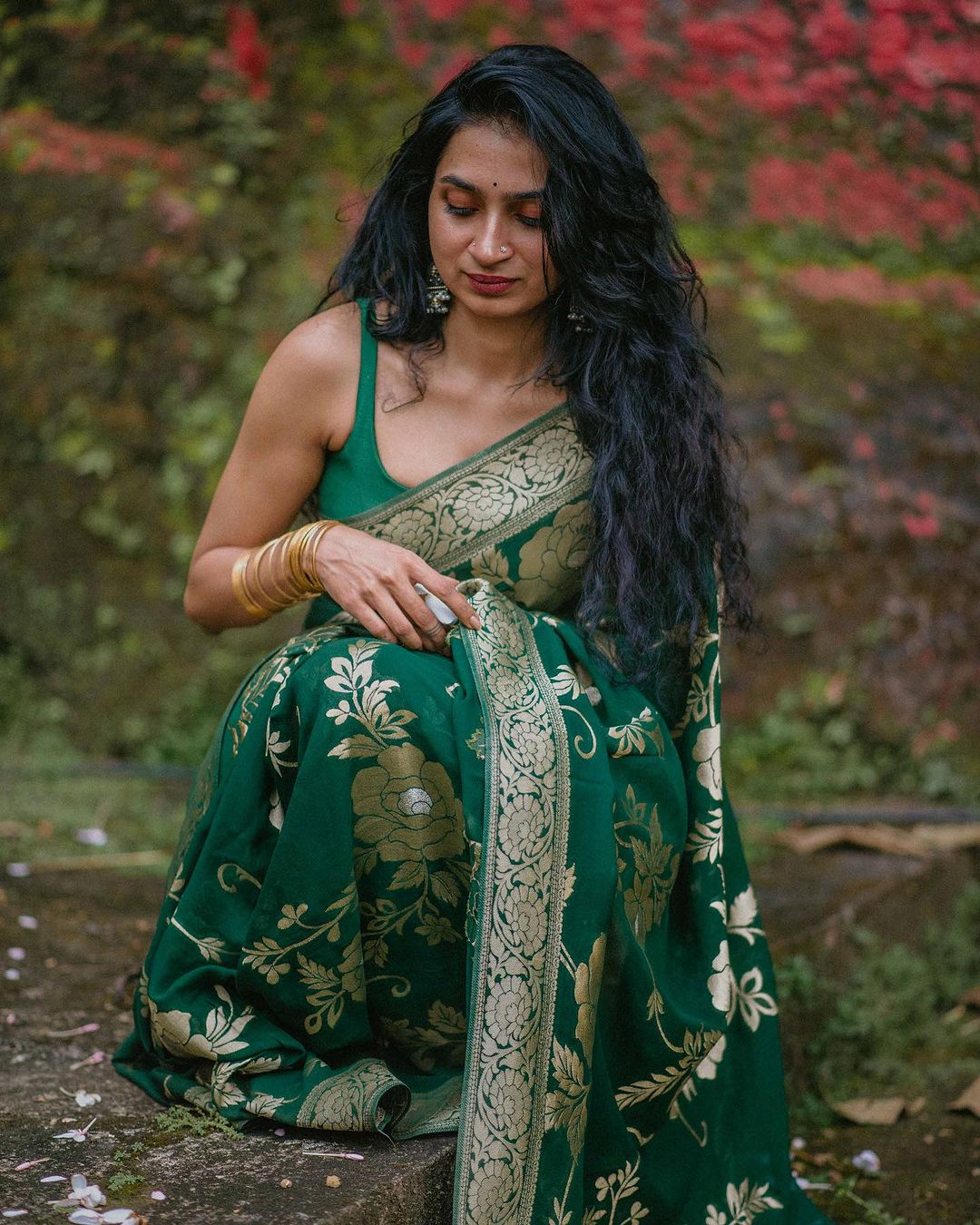 Green Woven Silk Saree With Blouse