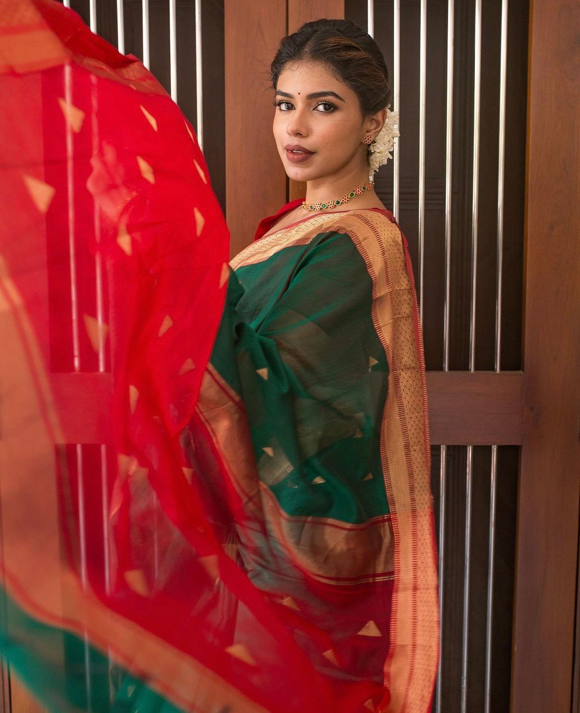 Dark Green & Red Soft Lichi Silk Saree With Zari Weaving Work