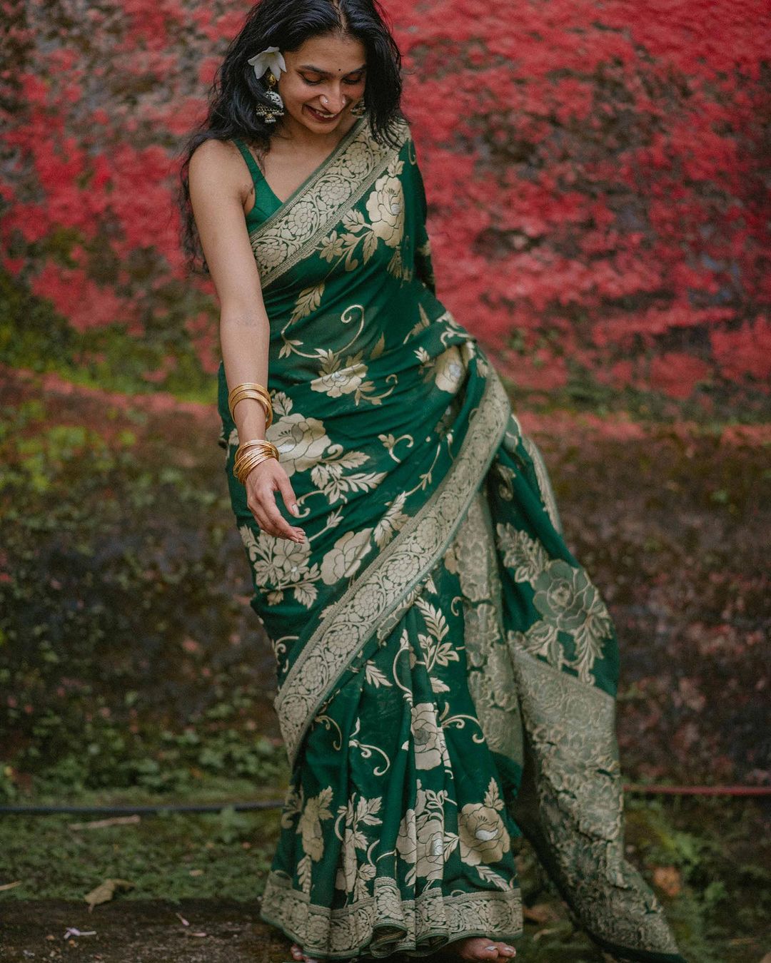 Green Woven Silk Saree With Blouse