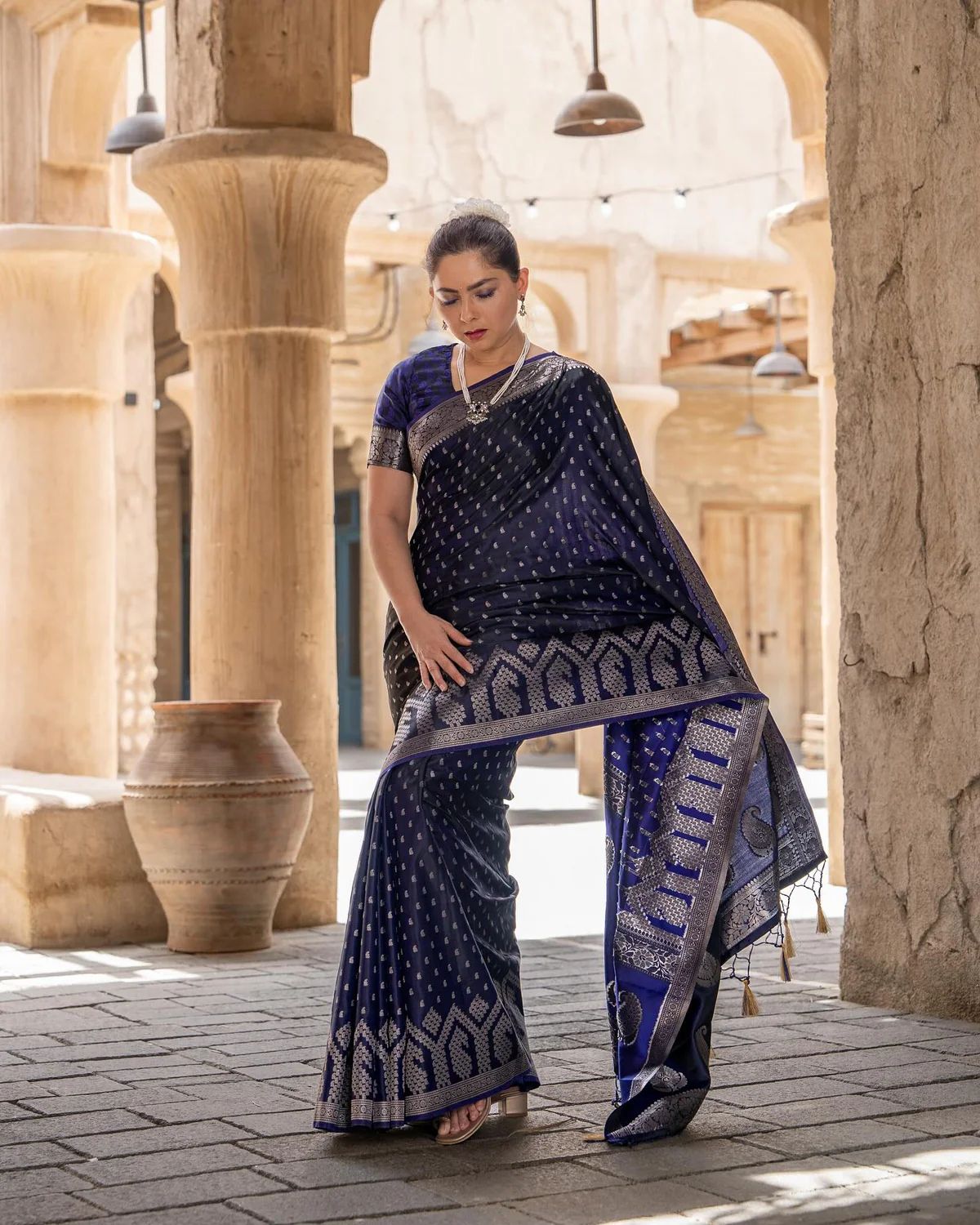 Banarasi Woven Saree with Contrast Border