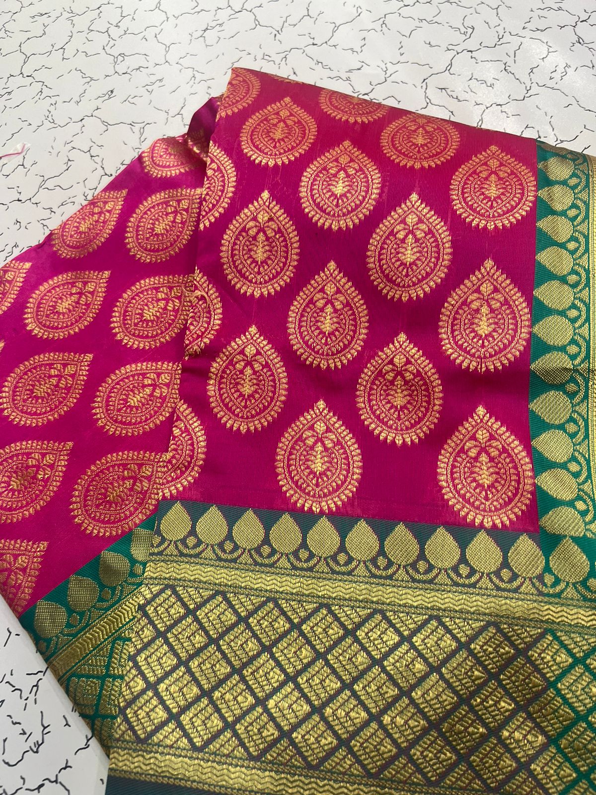 Turquoise Zari Rani  Kanjivaram Silk Saree With Unstitched Blouse