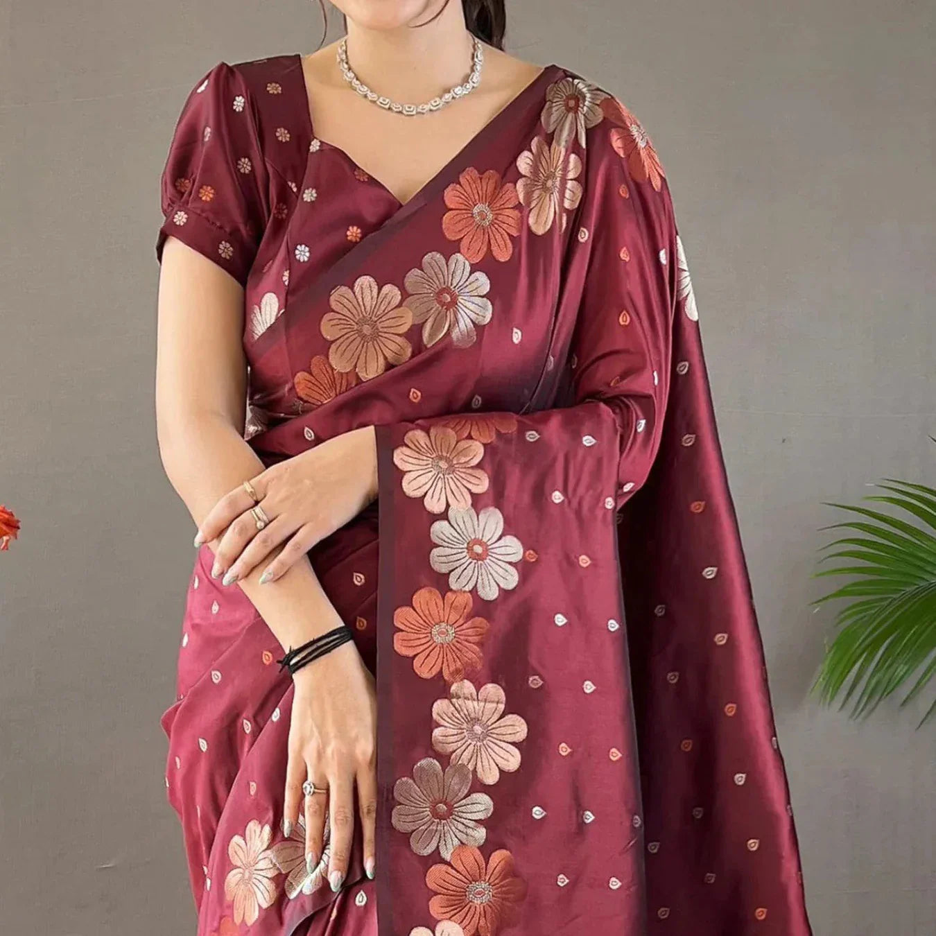 Radiant Maroon Silk Saree with Delightful Floral Weave 🌸