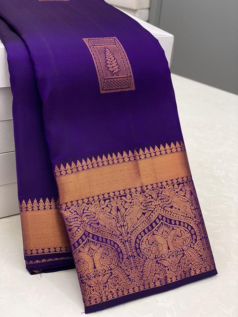 Mesmerizing Blue Square Design Saree with Blouse Piece - Naari Silk 