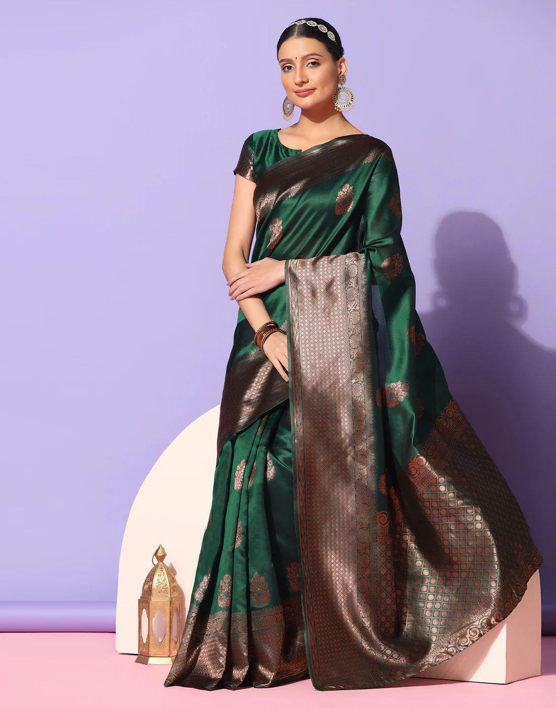 Radiant Green Saree with Charming Pink Palla - Naari Silk 