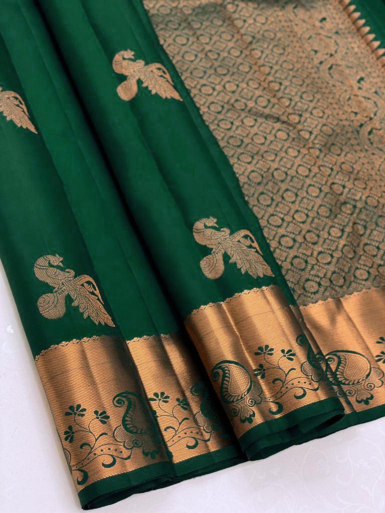 Elegant Green: Graceful Peacock Motif Saree - Naari Silk 