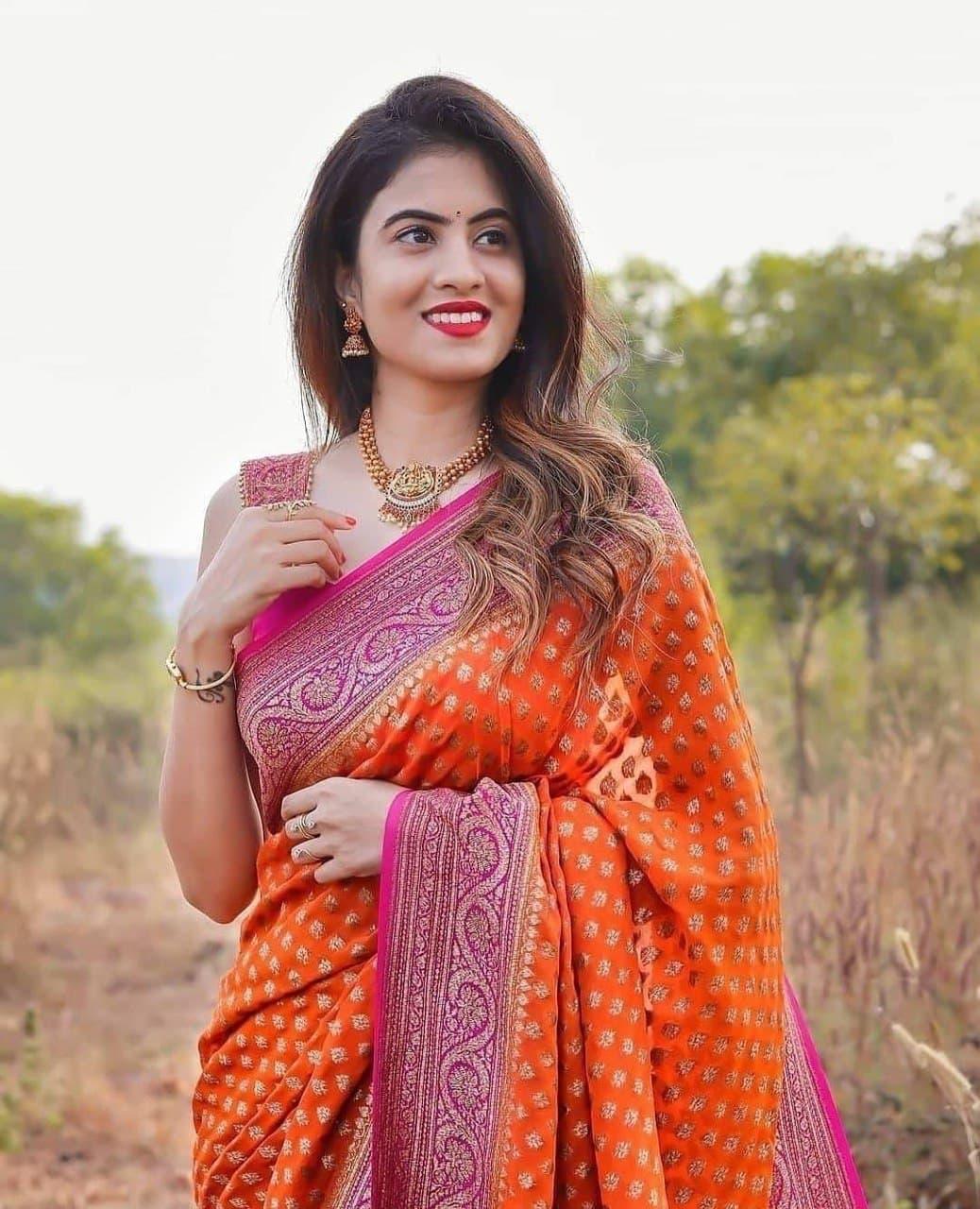 Orange Saree with Stunning Pink Patta - Naari Silk 