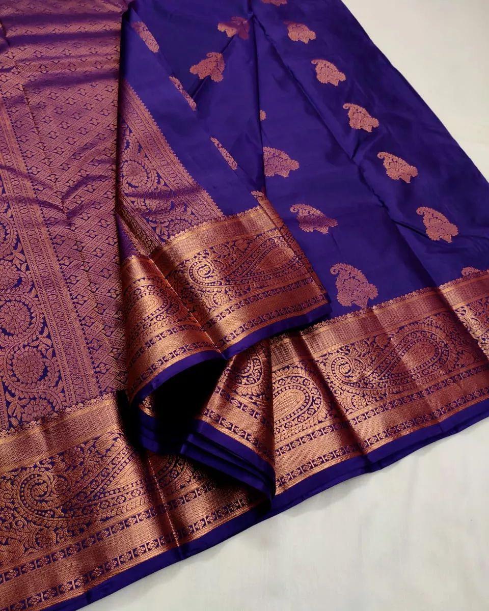 Enchanting Blue Kanjivaram Silk Saree with Delicate Leaf Zari Work - Naari Silk 