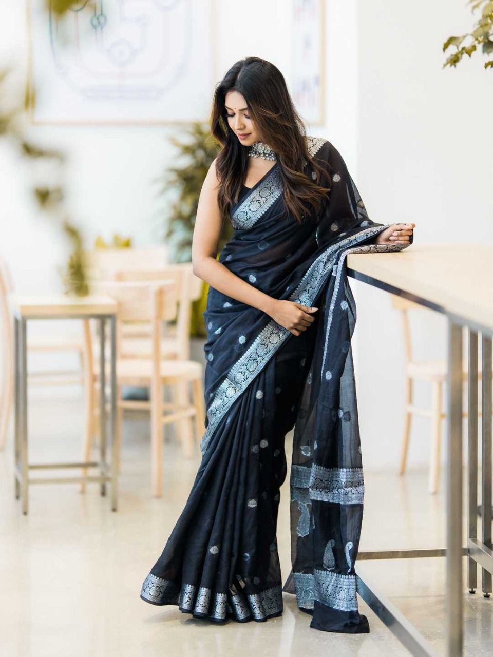 Exclusive Black saree for wooman